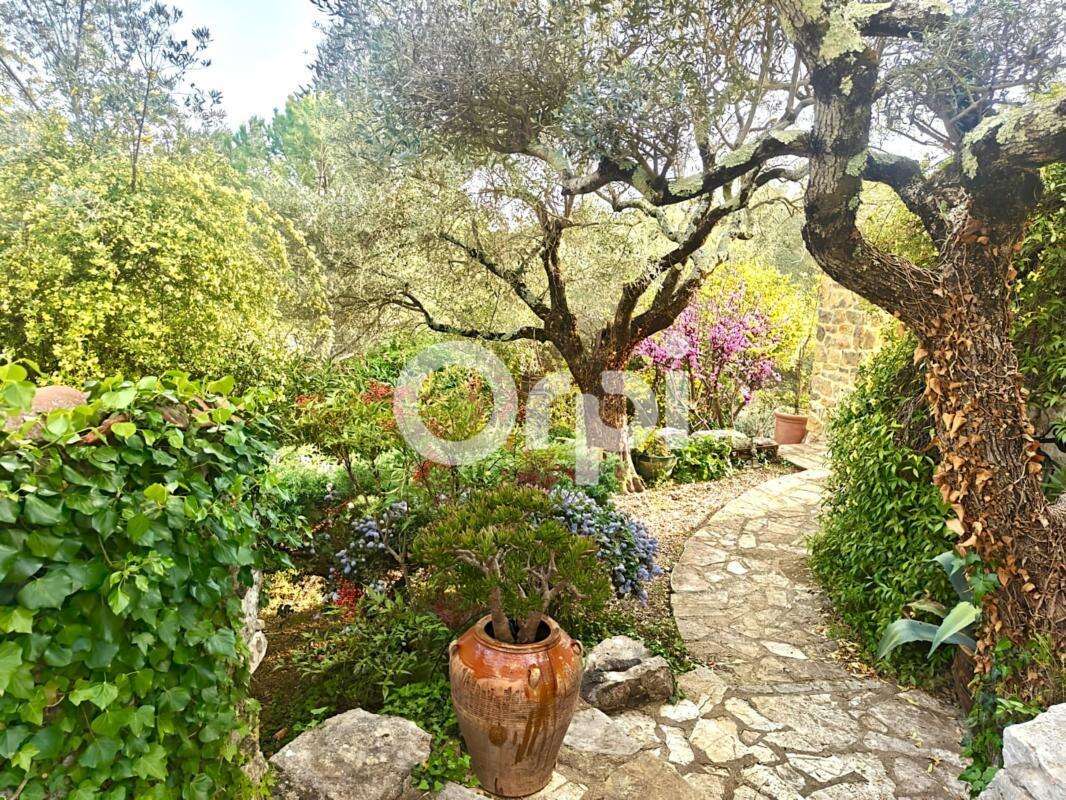 Bastide/mas en pierres authentique renové - calme absolu - terrain / oliviers - photo 15