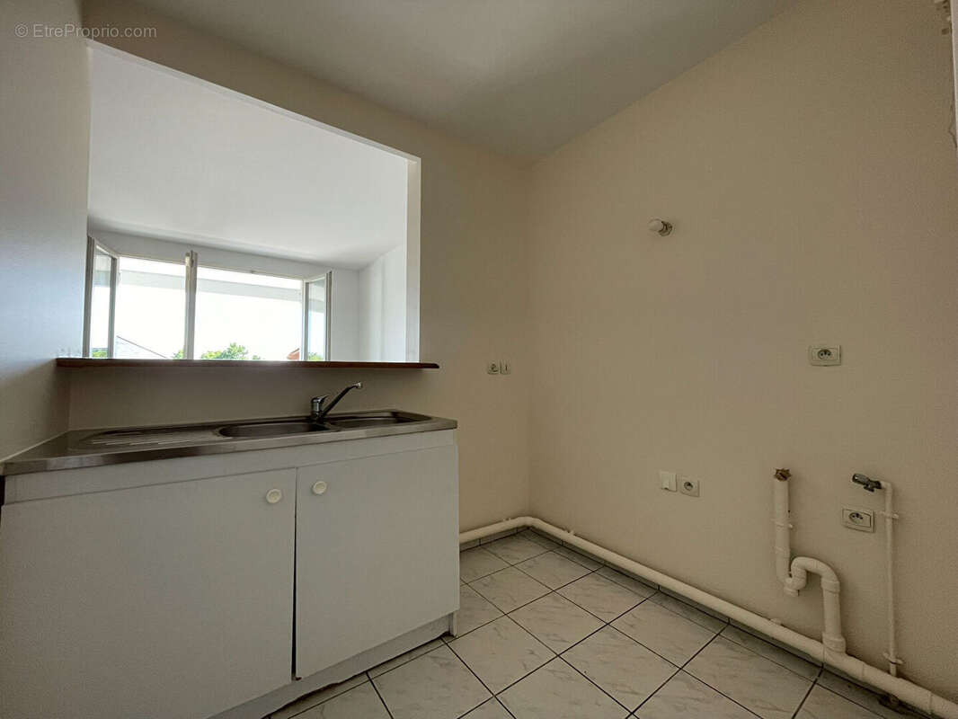 Bordeaux Bastide - Grand studio de 33 m2 avec loggia d'environ 8,5m² - photo 4