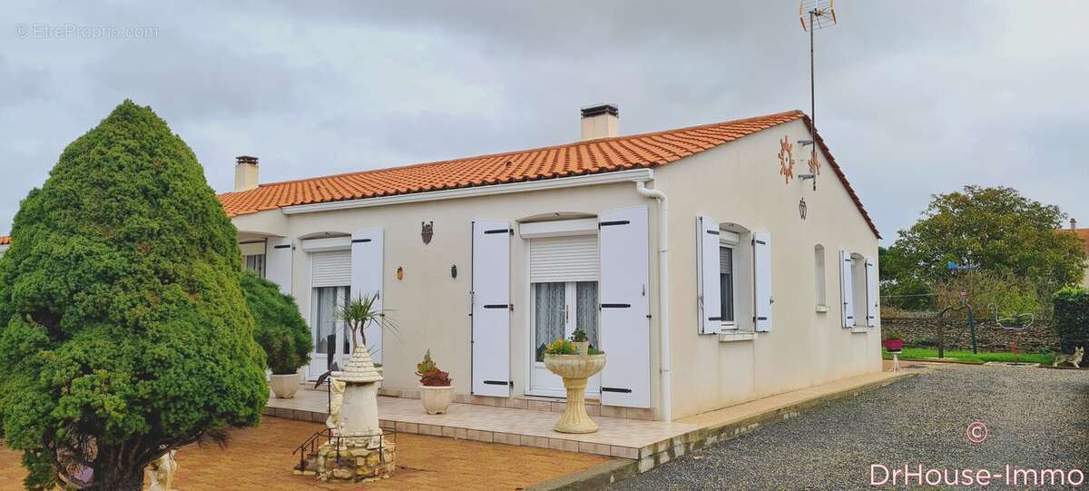 Maison à PUYRAVAULT