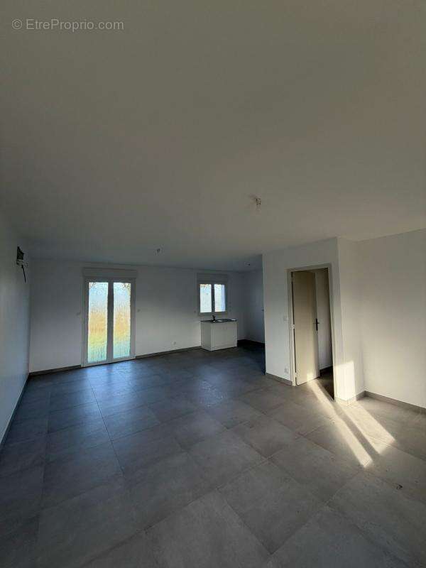 Maison à LE CELLIER