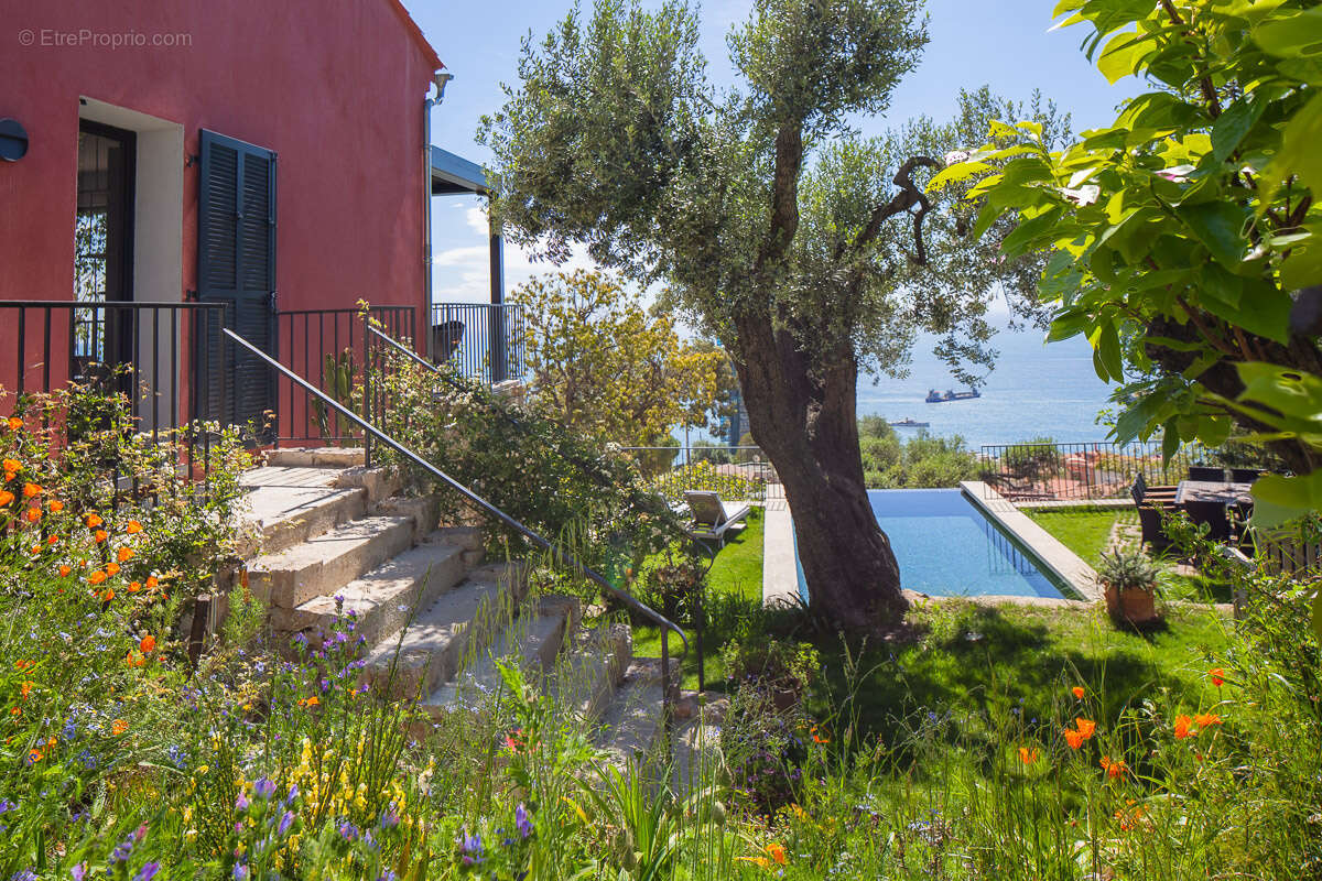 Maison à BEAUSOLEIL