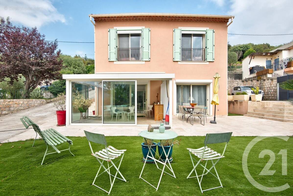 Maison à LA TURBIE
