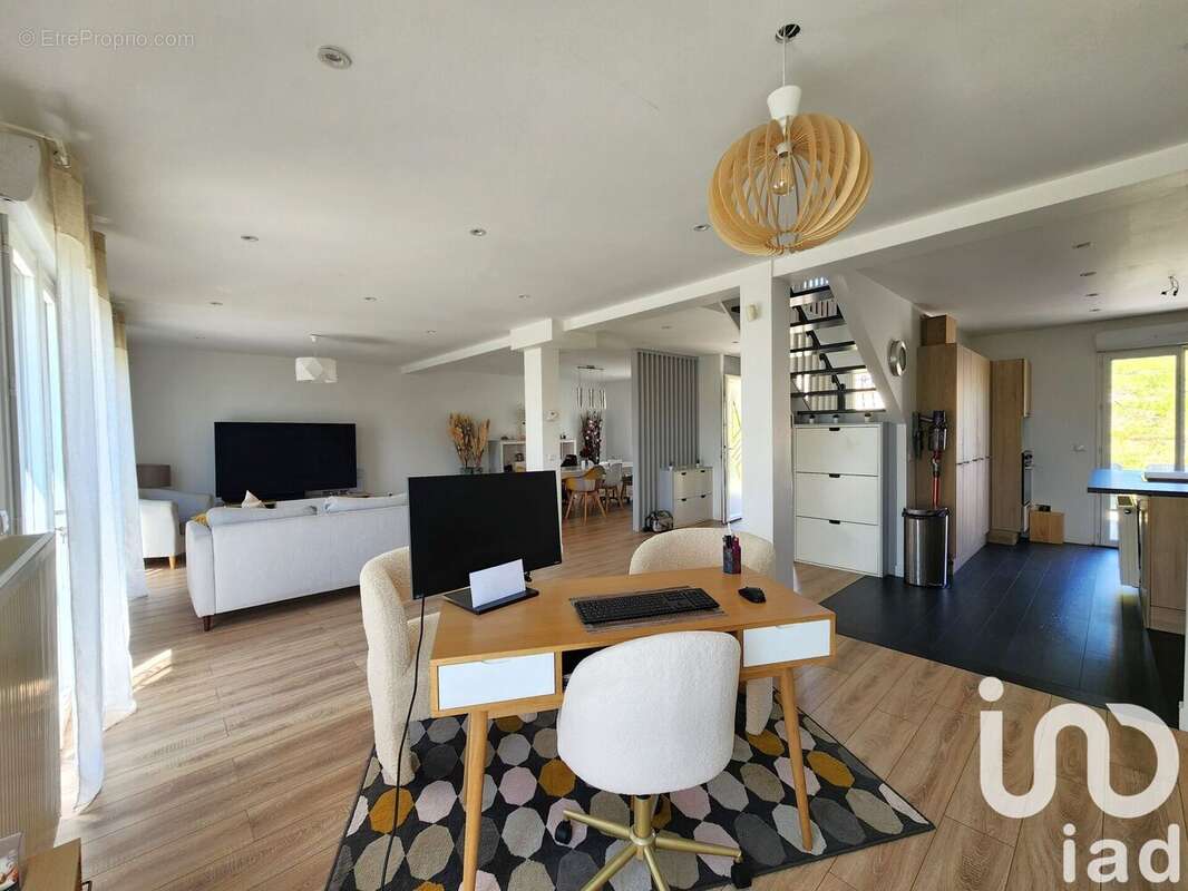 Photo 6 - Maison à CRECY-LA-CHAPELLE