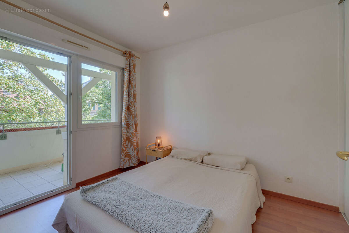 Appartement 3 pièces 60.02 m²  loi Carrez avec cave et garage en centre ville d'EVIAN-LES-BAINS - photo 8