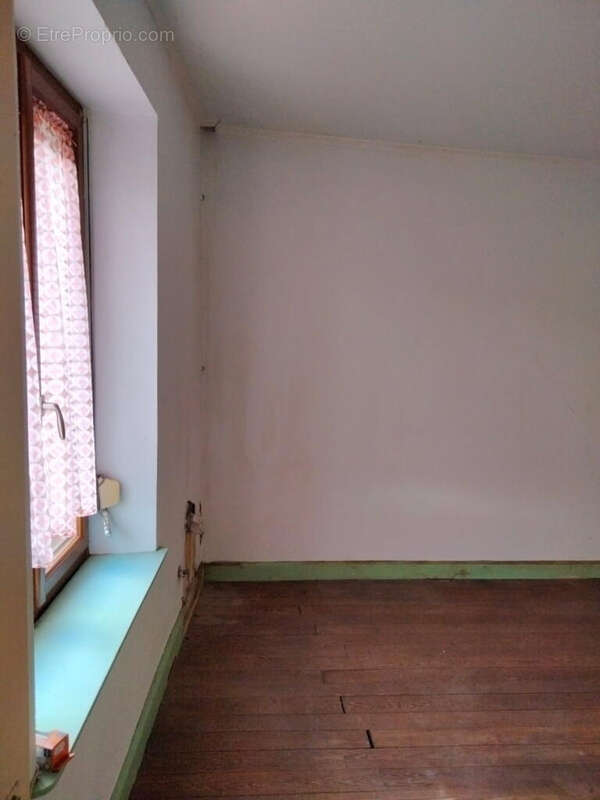 Maison à VANNES-LE-CHATEL