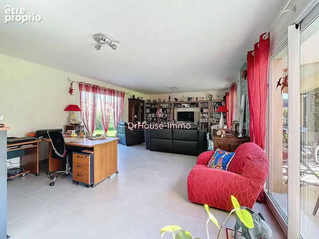 Maison 4 pièces 130 m² à vendre à Varennes (24150) - photo 13