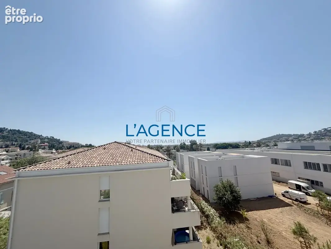 Appartement T2 neuf en dernier étage avec ascenseur et vue dégagée jusqu'à la mer - photo 6