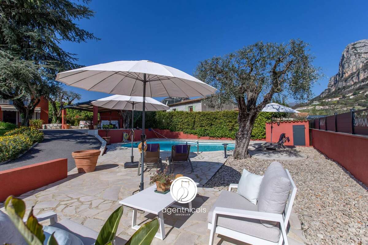 Maison à SAINT-JEANNET