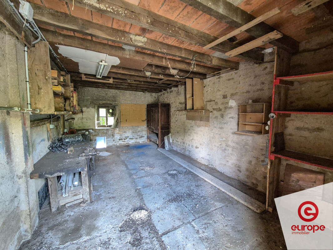 Ferme 10 pièces de 258m2 avec jardin et dépendances à Guillon-Terre-Plaine - photo 19