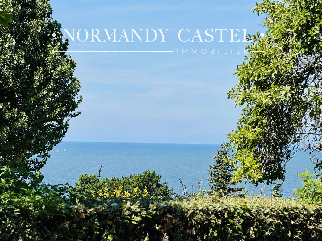 Propriete normande avec jardin a trouville sur mer - photo 2