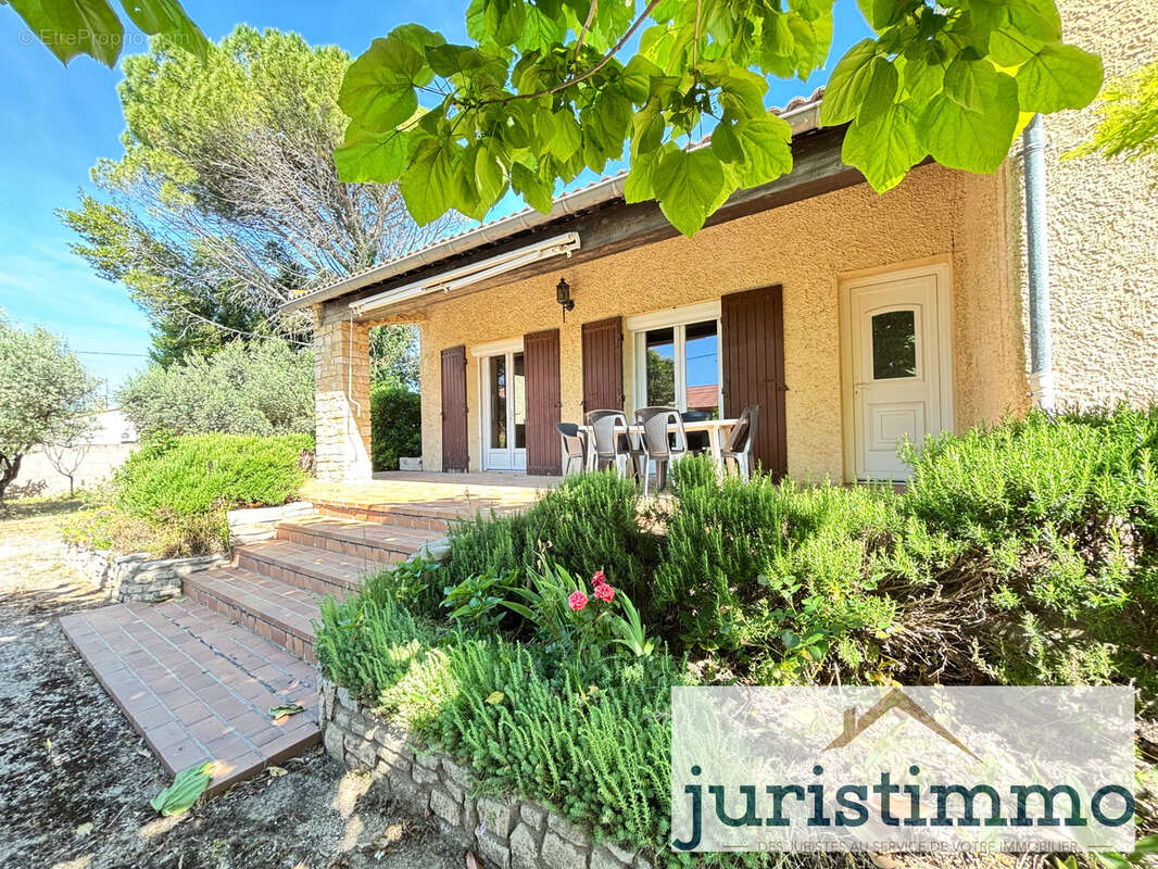 Maison à LAPALUD