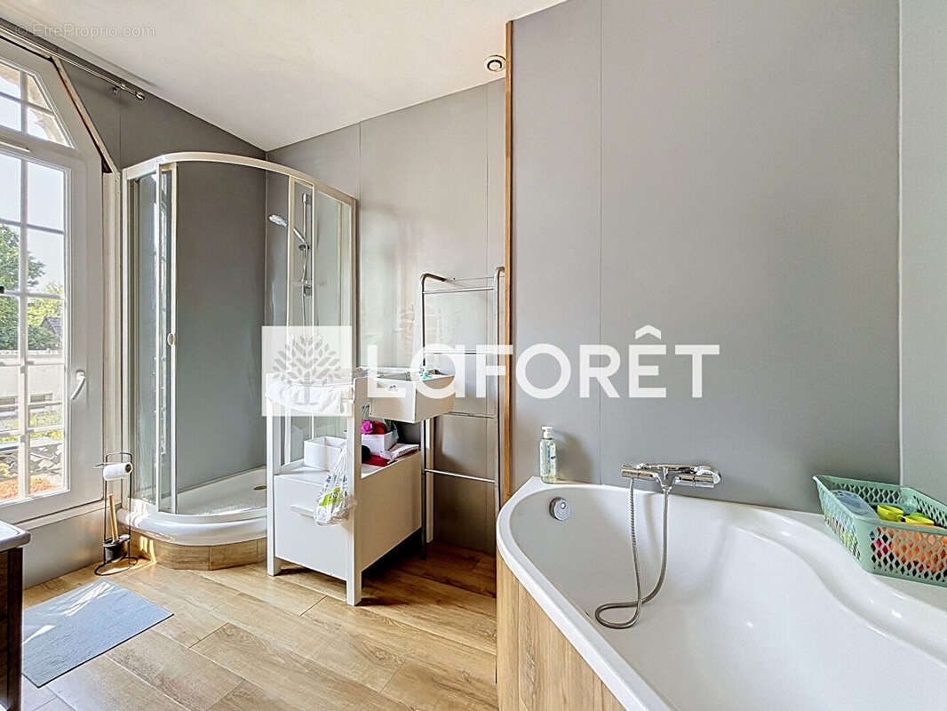 Maison Vert Saint Denis 7 pièces 155 m² - photo 9