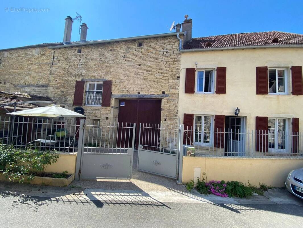 Maison à GEMEAUX