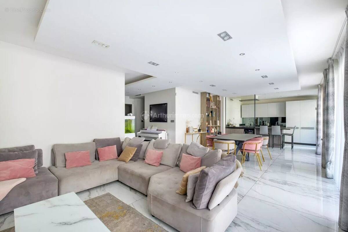 Appartement à LYON-6E