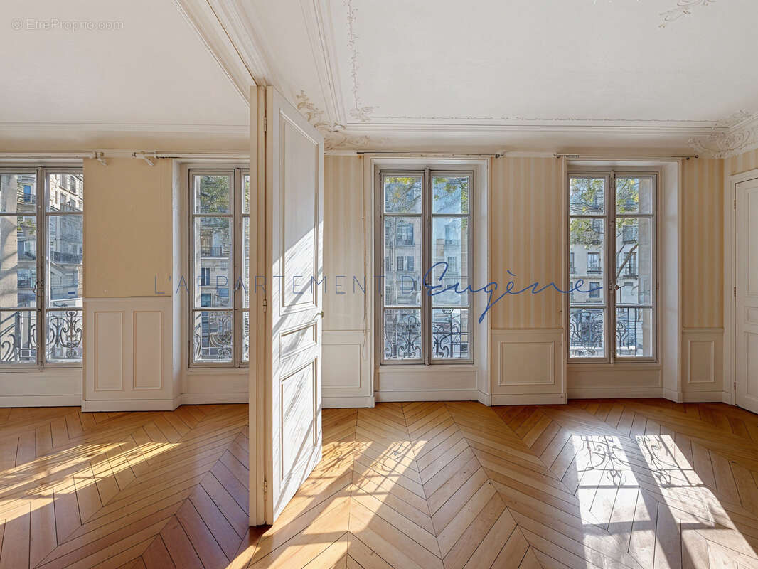 Appartement à PARIS-15E
