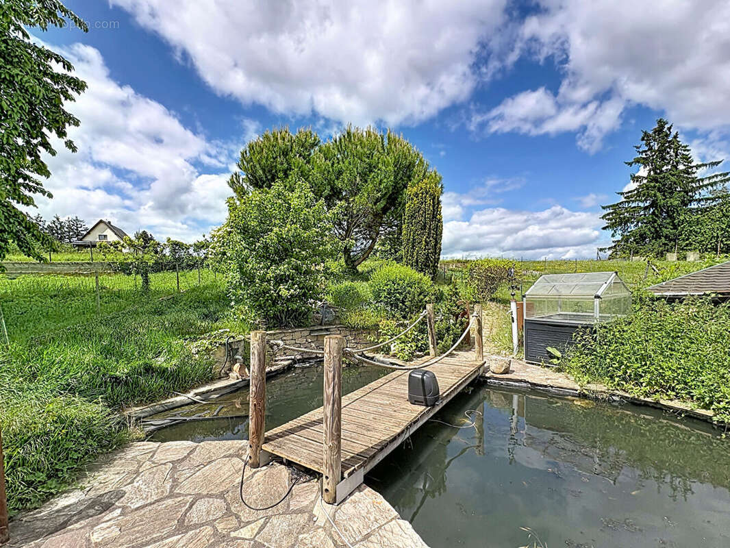 Corps de ferme 176 m² - cour et jardin avec bassin - 5 chambres - photo 10