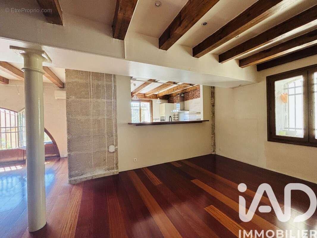 Photo 8 - Commerce à MARSEILLE-13E