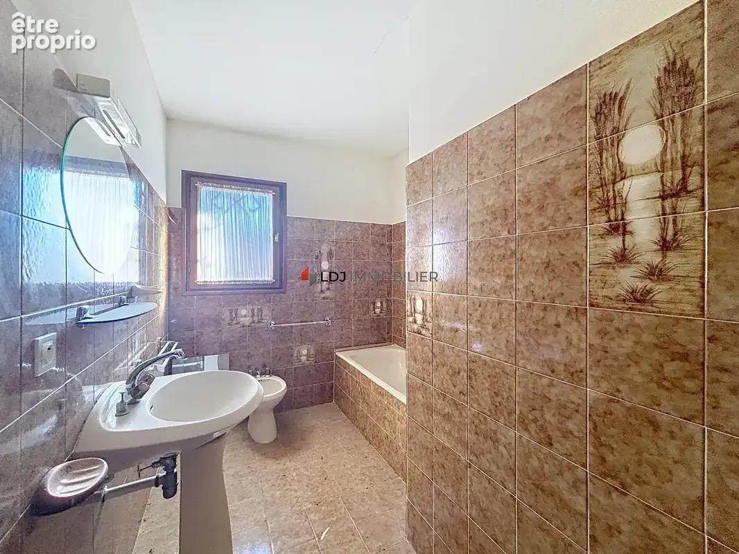 Appartement 3 pièces 78 m² à vendre à Prades (66500) - photo 9