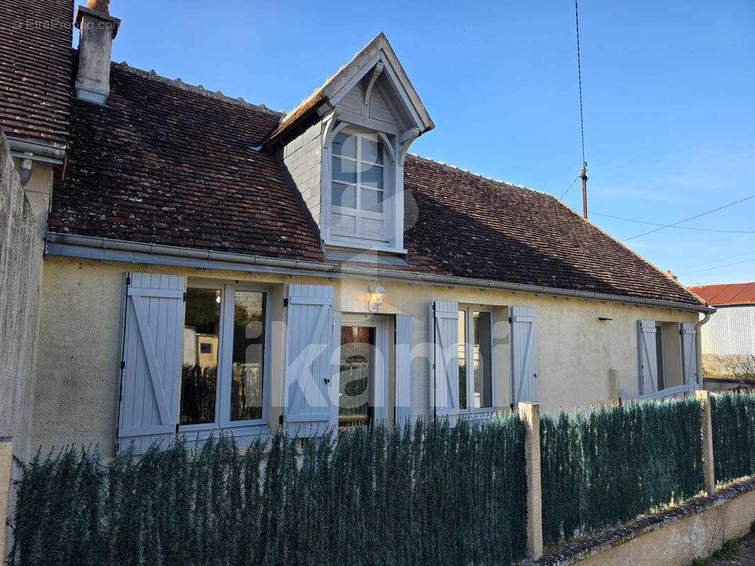 Maison à MONTHOU-SUR-CHER
