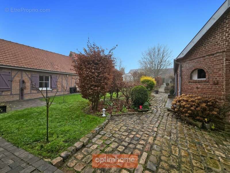 Maison à WANQUETIN