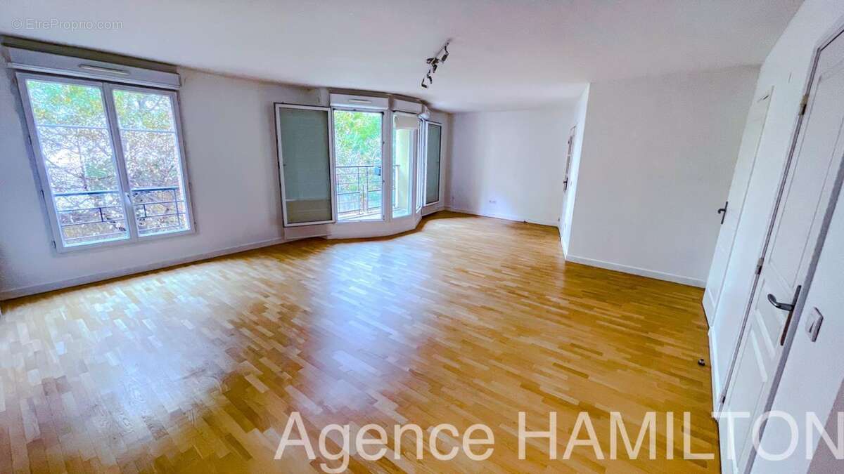 Appartement à GARCHES