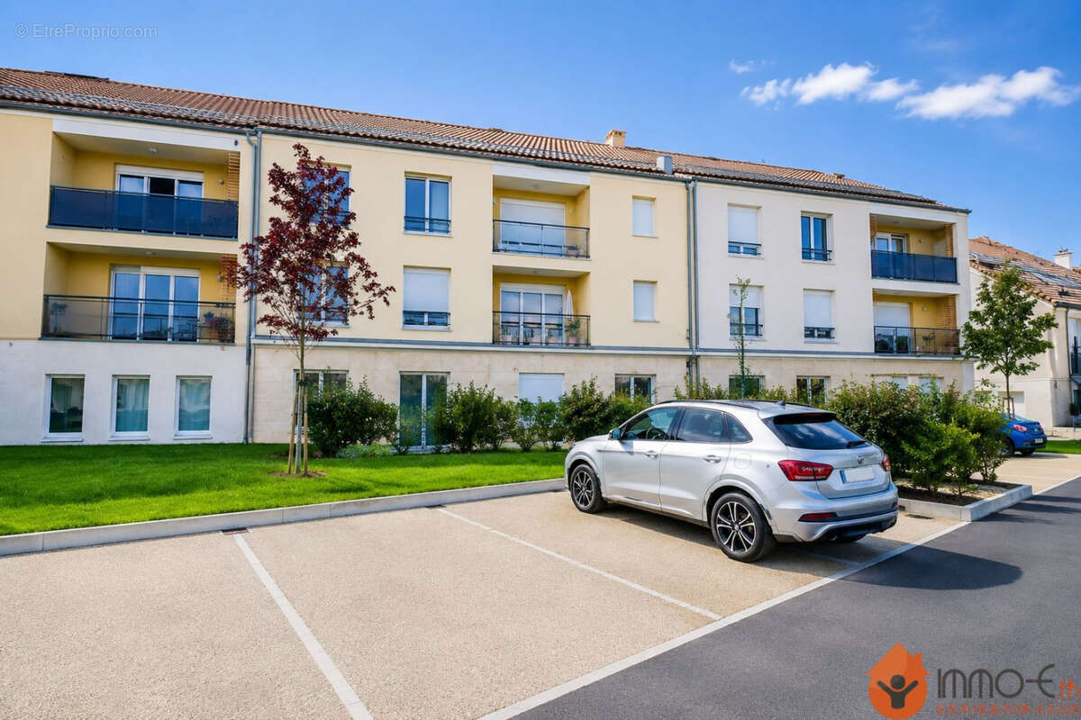 Appartement 42 m² à Saint-Germain-Sur-Morin  - photo 2