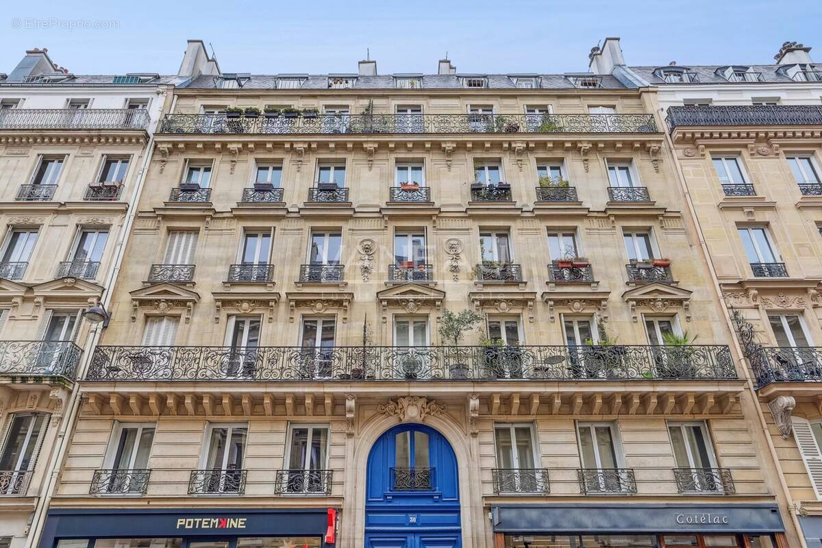 Appartement à PARIS-10E