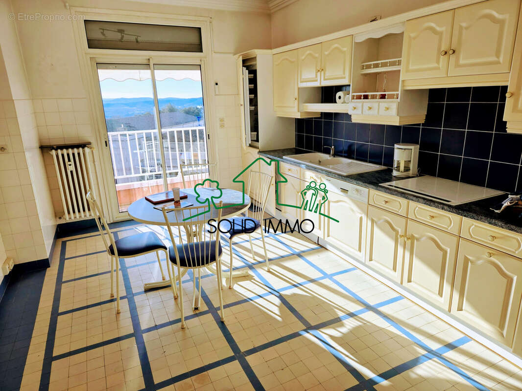 Appartement à AUBENAS