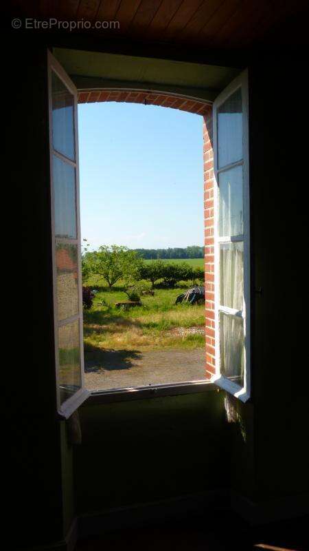 Ferme avec dépendances sur 4492m2 - photo 11