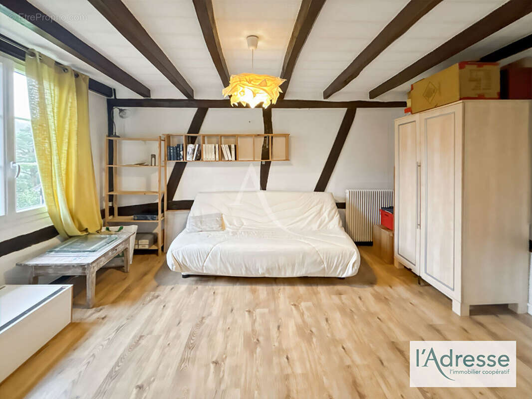 Maison à PERRIERS-SUR-ANDELLE