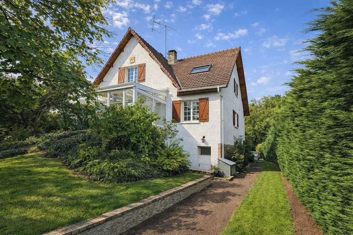 Maison à BREUX-JOUY