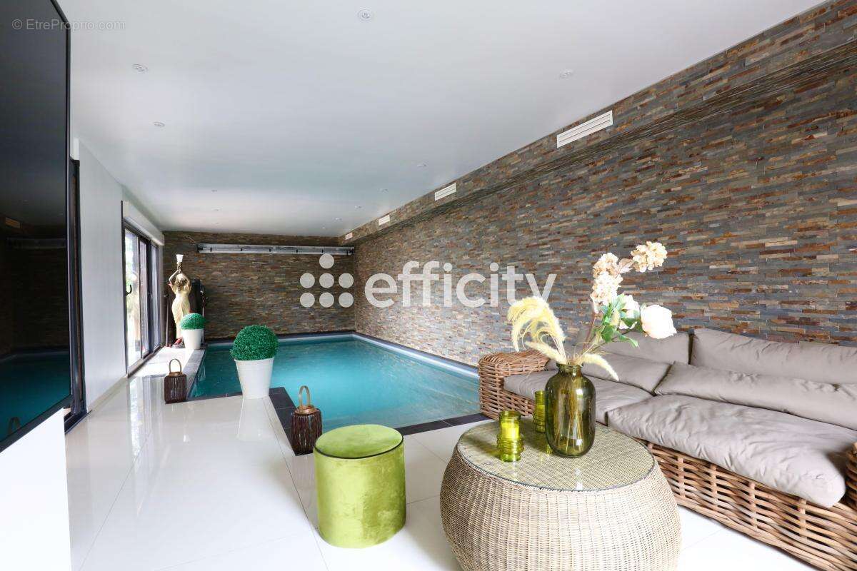 Maison à SALLAUMINES