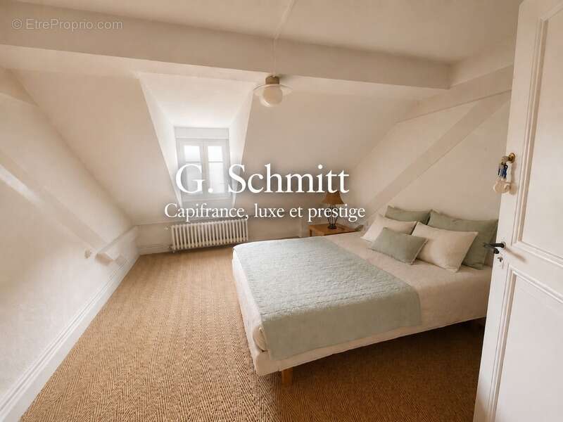 COLMAR - BIEN RARE - Maison de Maître - Situation Quartier Sud - COUP DE COEUR - photo 8