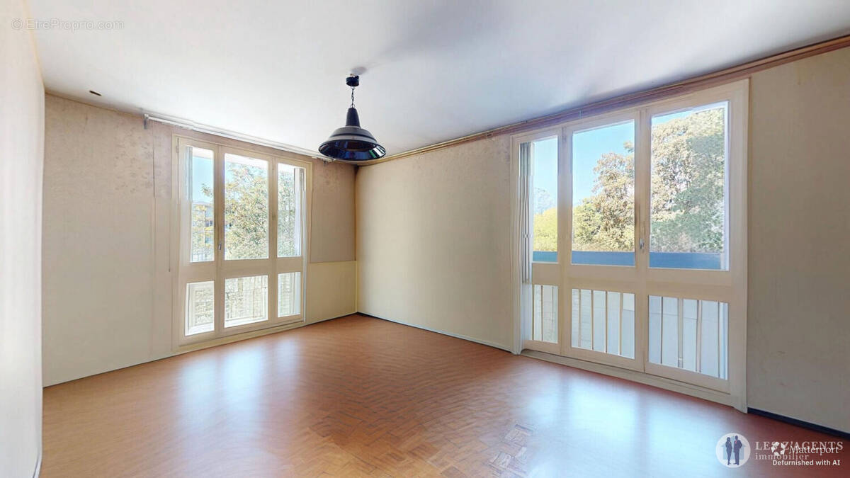 Appartement à SAINT-MARTIN-D&#039;HERES