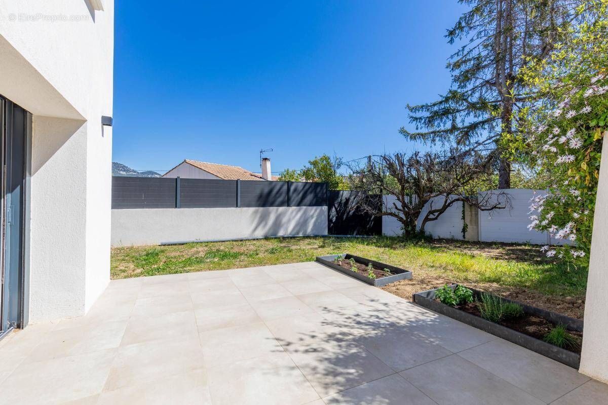 Appartement à SANARY-SUR-MER