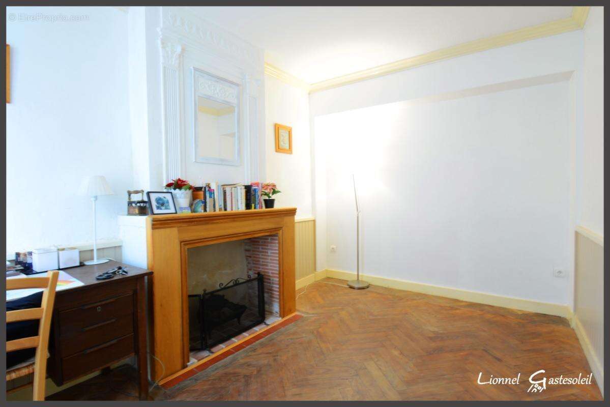 Maison à vendre 3/4 chambres à colombages au cœur de la bastide, idéale pour vivre ou investir à deux pas de la Dordogne à SAINT - photo 18