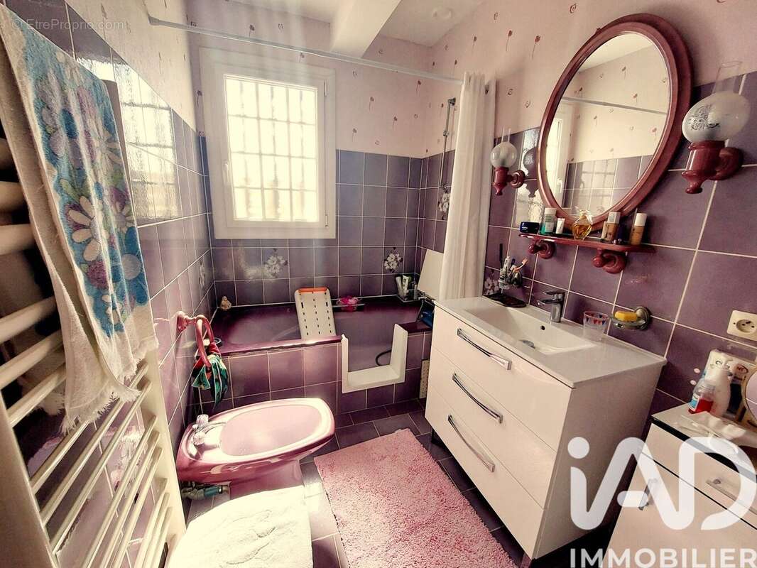 Maison 140 m² à Saint-Andre-Et-Appelles  - photo 9
