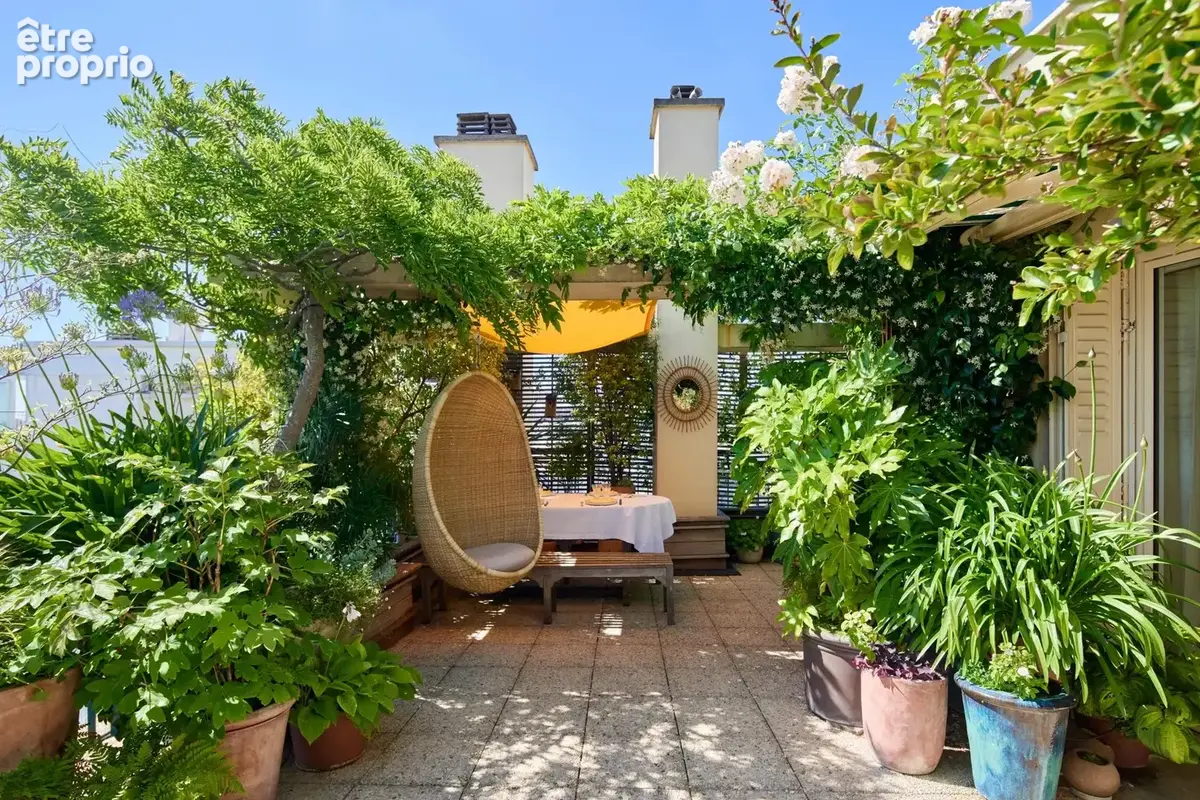 Une magnifique terrasse plantée avec vue sur tout Paris - photo 13