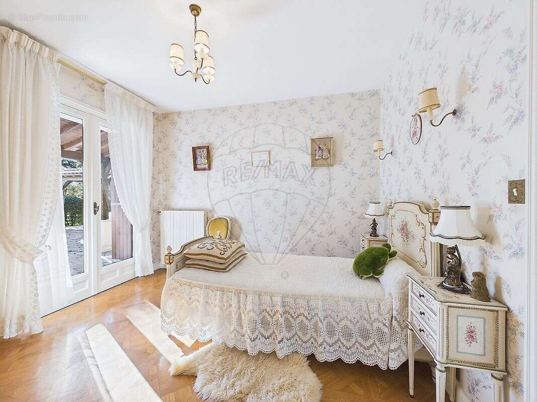 Maison à FONTCOUVERTE