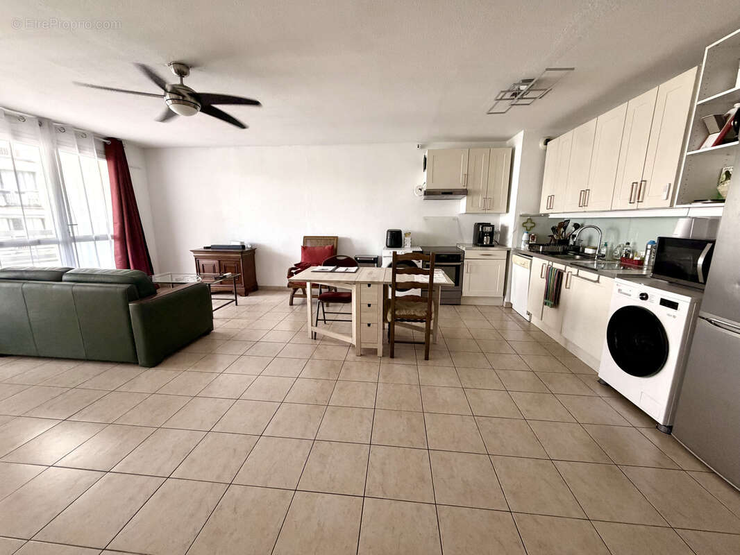 Appartement à MARSEILLE-8E