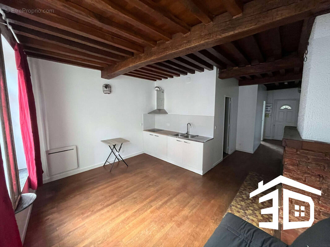 Appartement à AVESNES-SUR-HELPE