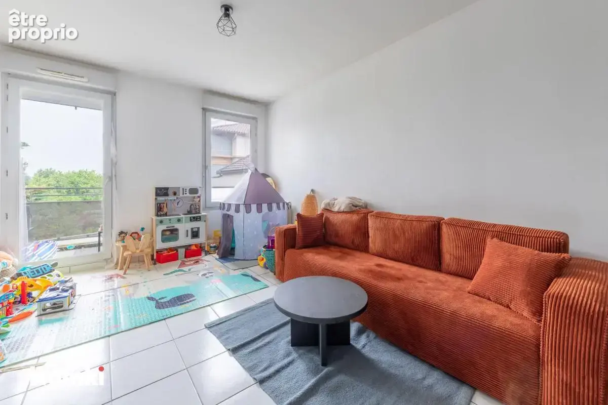 Appartement T2 de 41 m² à Craponne 69290, Avenue Pierre Dumond - photo 4