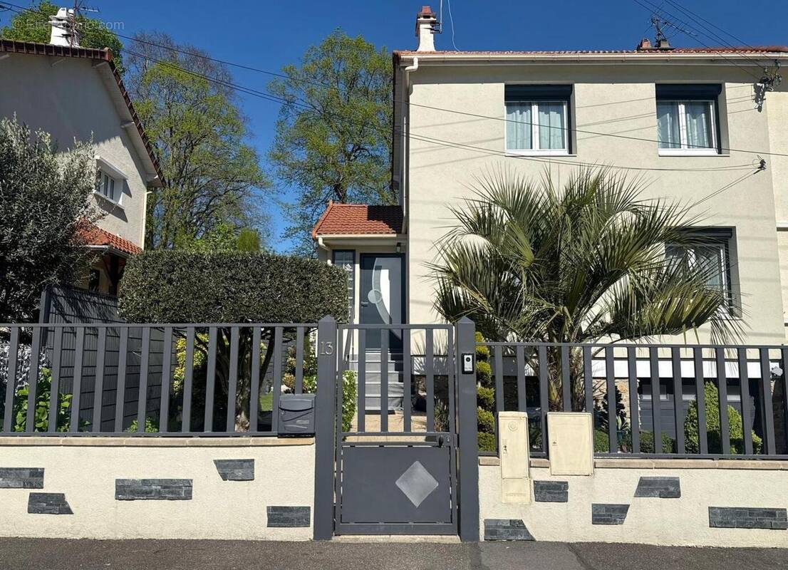 Photo 1 - Maison à CHILLY-MAZARIN