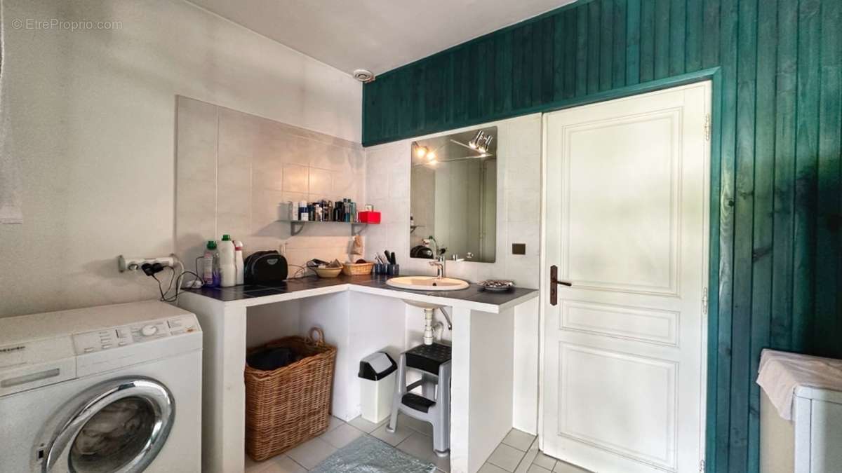 Maison à SAINT-BUEIL