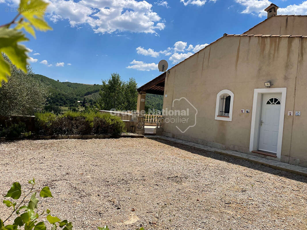 Allemagne En Provence T6 -163 m2 piscine garages 2159m² de terrain - photo 24