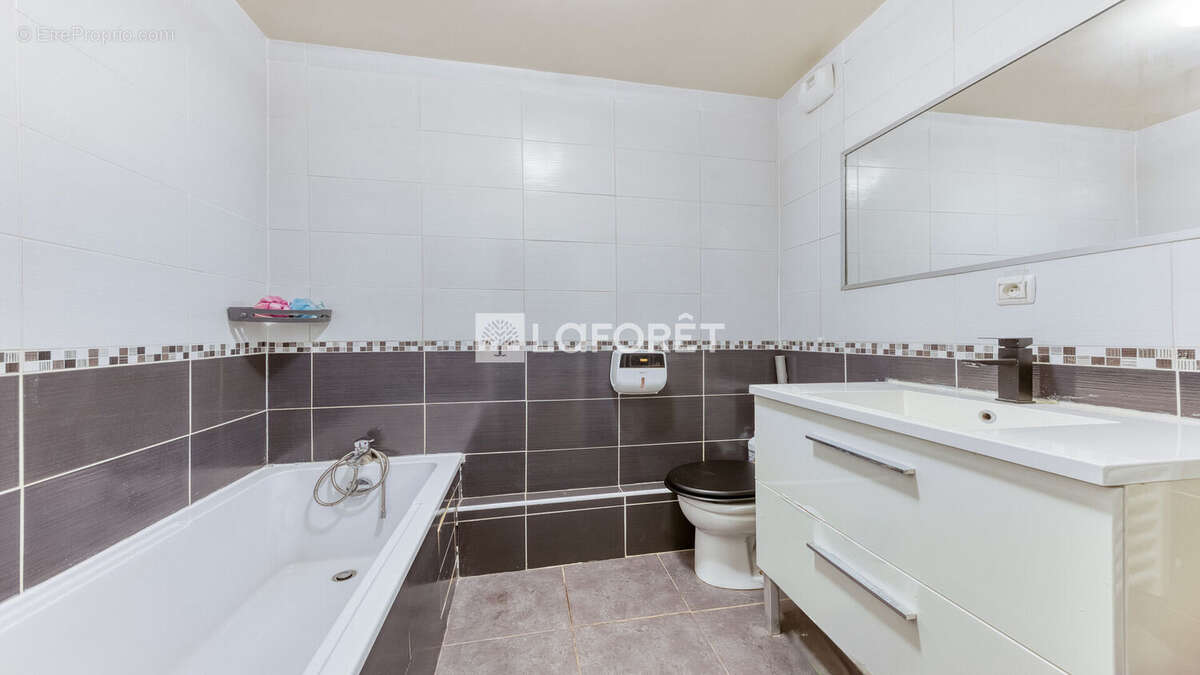 Appartement à ROISSY-EN-BRIE