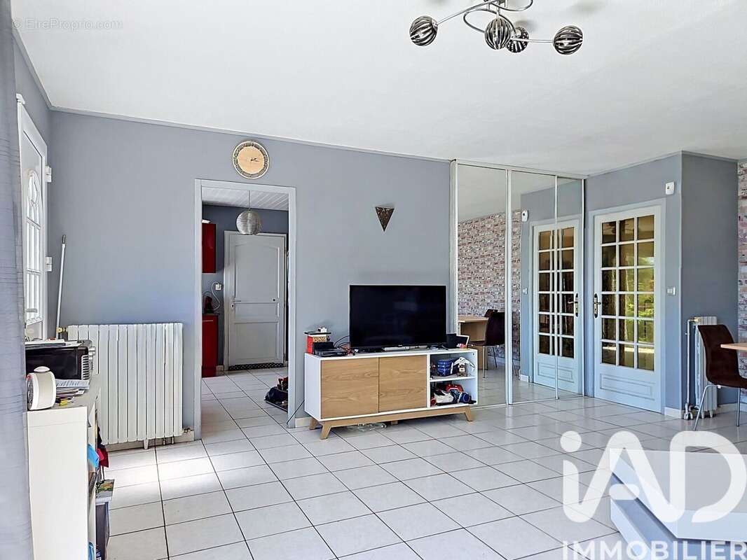 Photo 4
