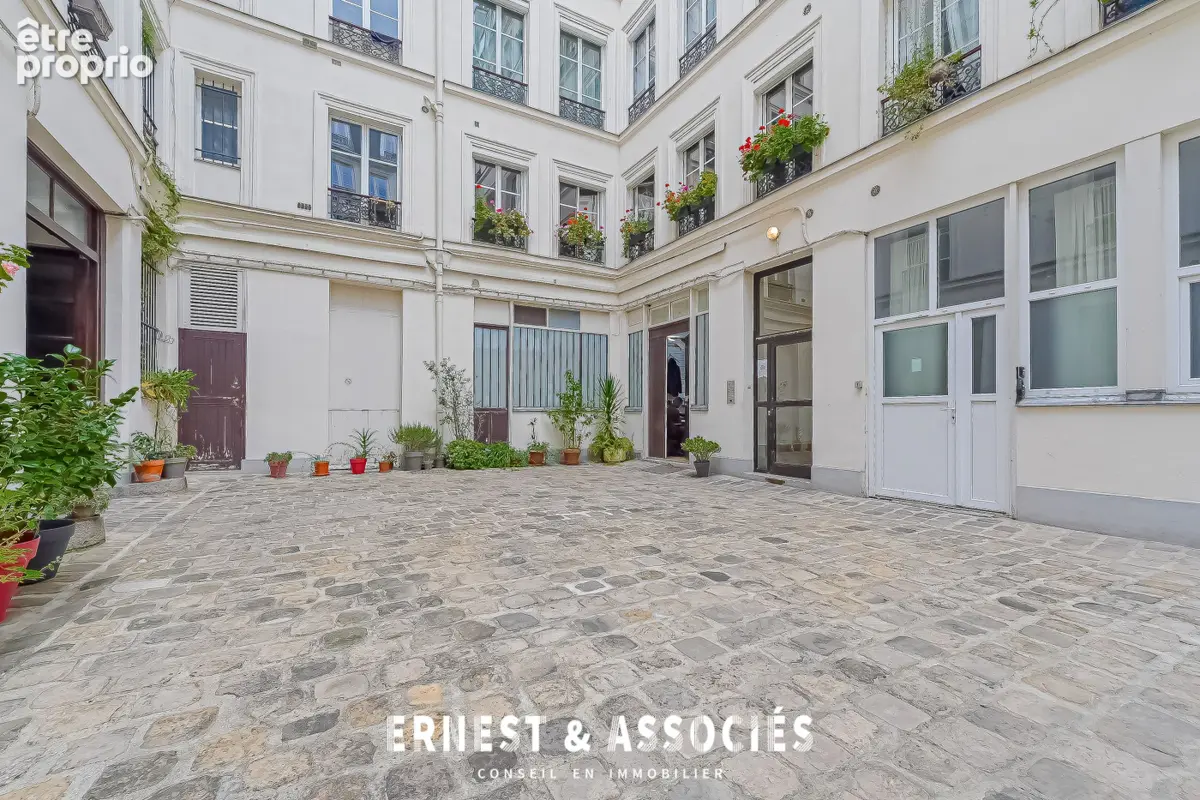 Appartement 3 pièces 64 m² à vendre à Paris-10e (75010) - photo 8