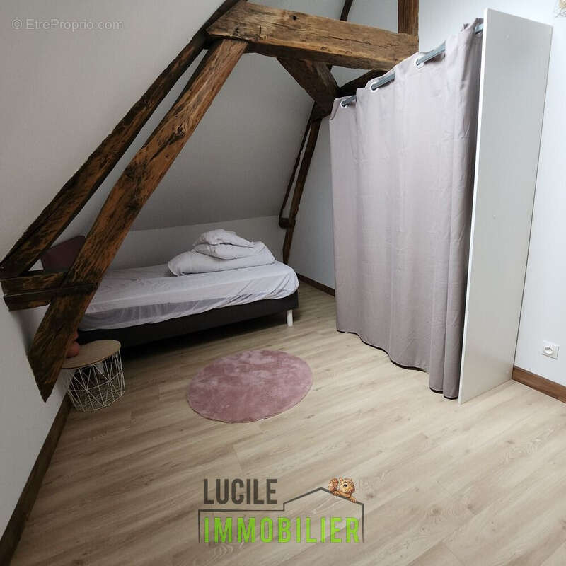 Appartement 143 m² à Clermont  - photo 3
