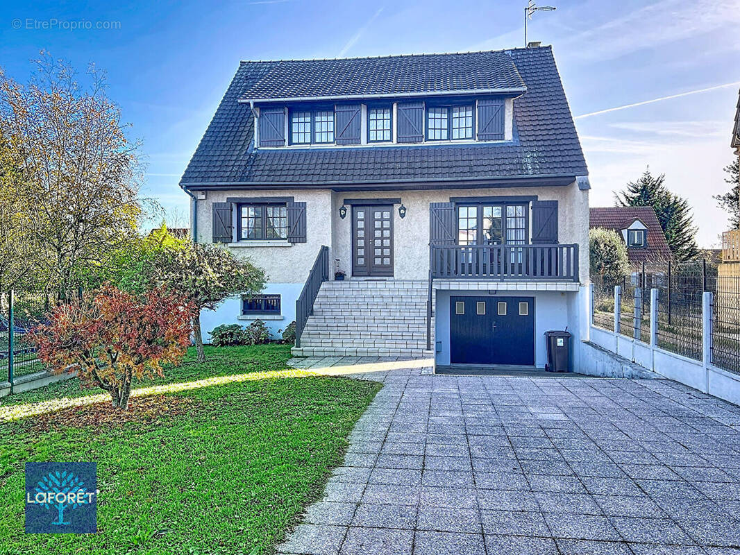 Maison à CORBEIL-ESSONNES